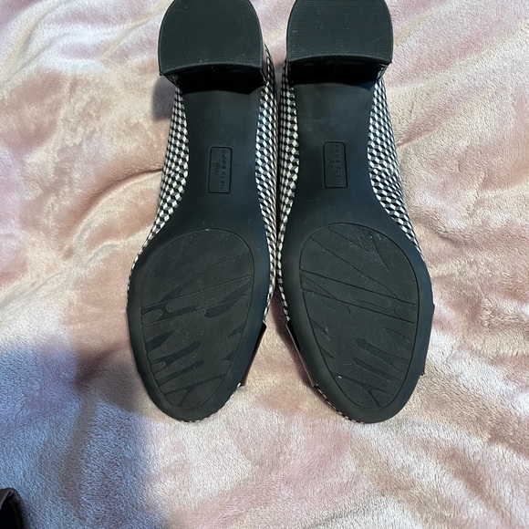 Black and white Anne klein dress shoes - Picture 4 of 4